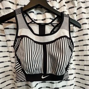 Nike Sports Bra- high support